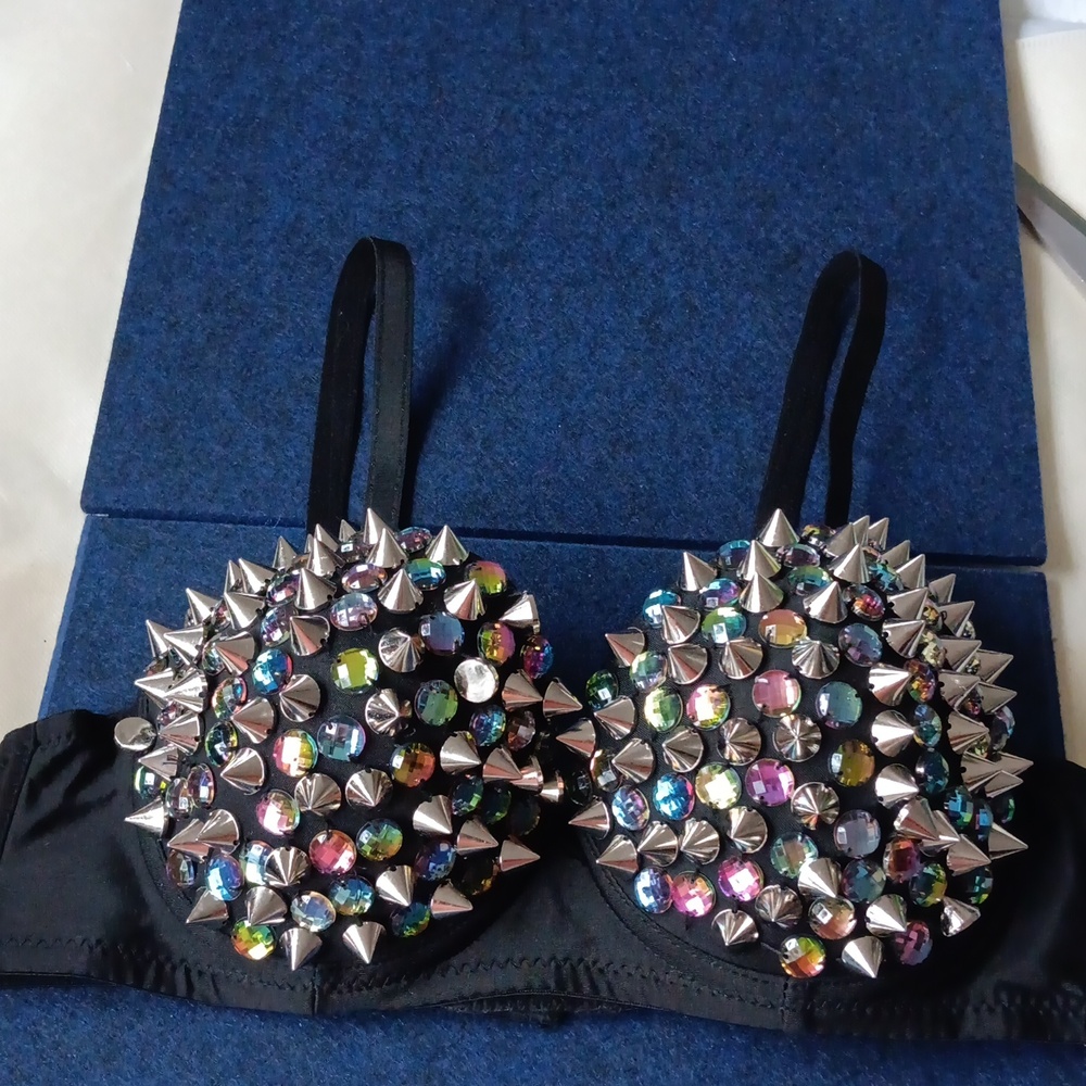 Lydia STUDDED Bra Size M (NWOT)